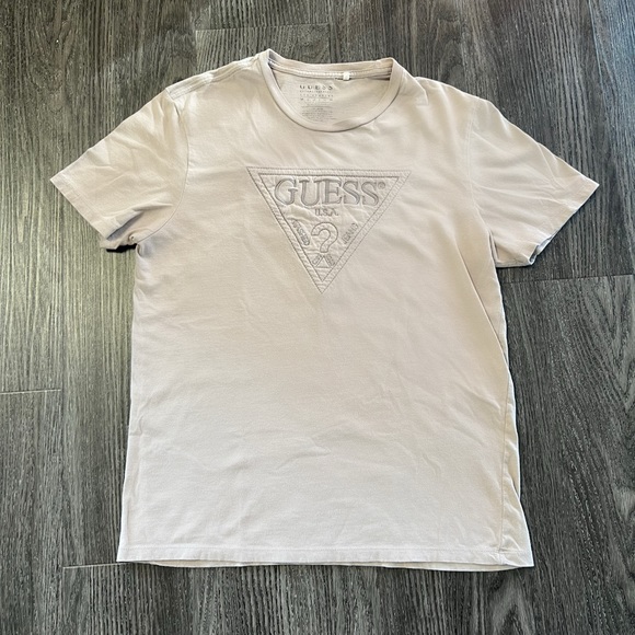 Guess Other - GUESS (Med) Logo T Shirt